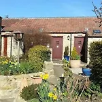 אורחן The Castle Arms בידייל