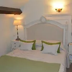 The Castle Arms אורחן 3*