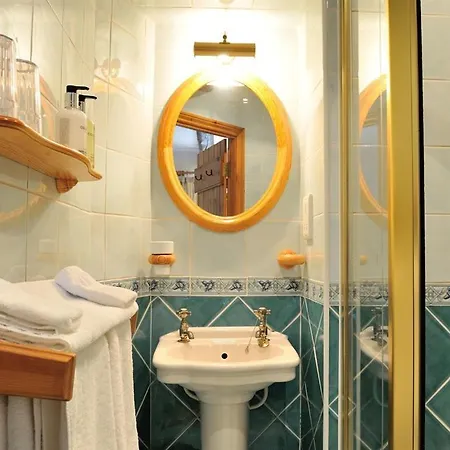 The Castle Arms 3* Bedale