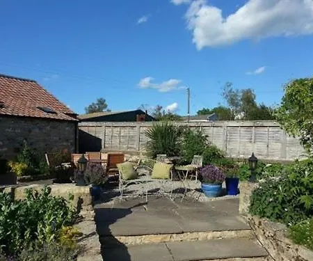 The Castle Arms 3*