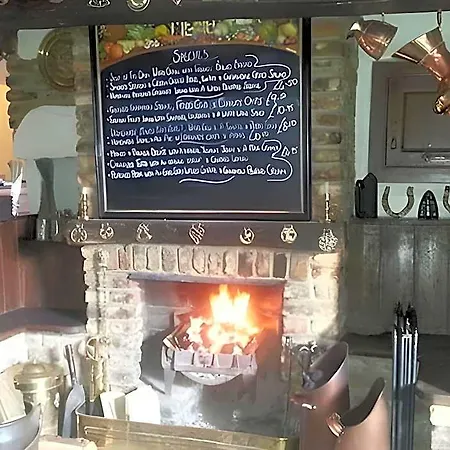 The Castle Arms