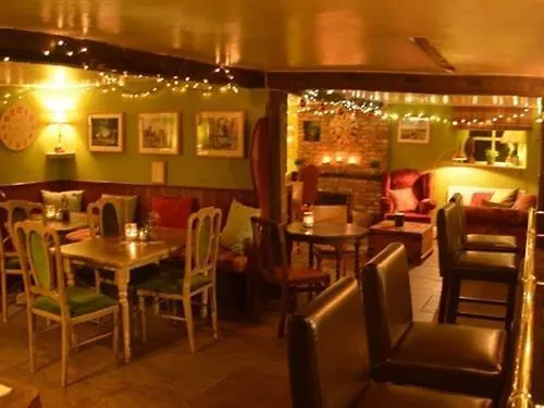 Inn The Castle Arms 3*