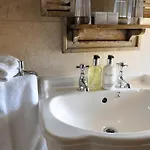 The Castle Arms 3*